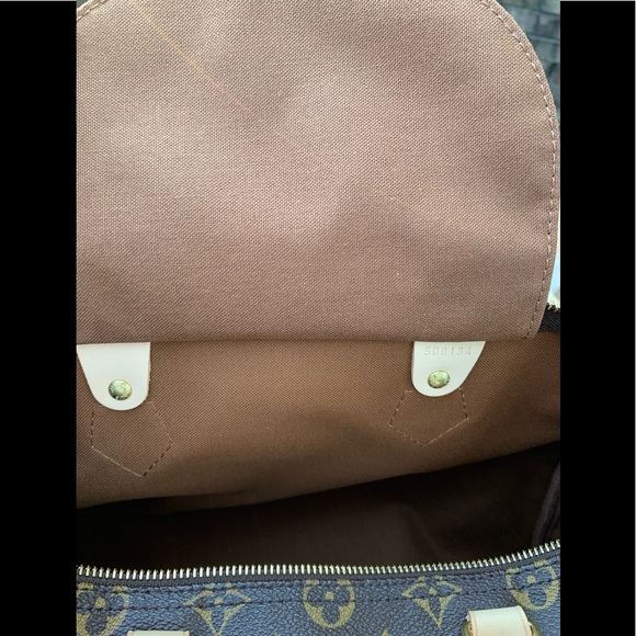 Louis Vuitton Speedy 35 - Picture 14 of 16